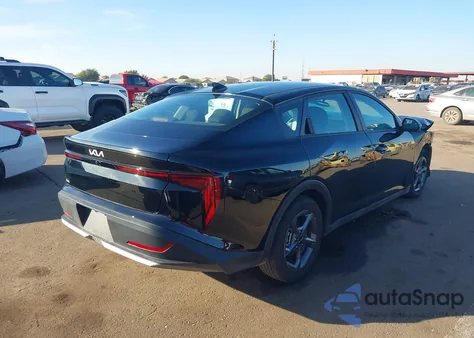 2025 Kia K4 Lxs z USA, uszkodzony, nr VIN 3KPFT4DE8SE169952